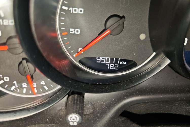 Used Porsche Panamera 2014 Panamera Executive 3.0T Odometer Close Up