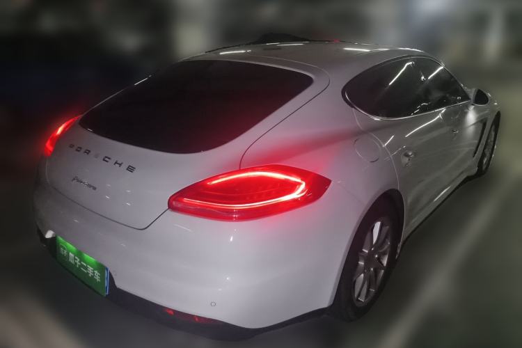 Used Porsche Panamera 2014 Panamera 4 3.0T Rear Right 45 Deg