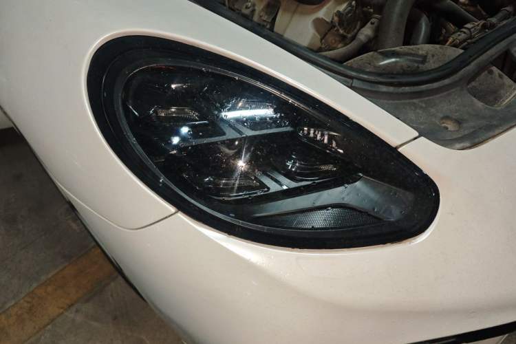 Used Porsche Panamera 2014 Panamera 4 3.0T Right Front Headlight