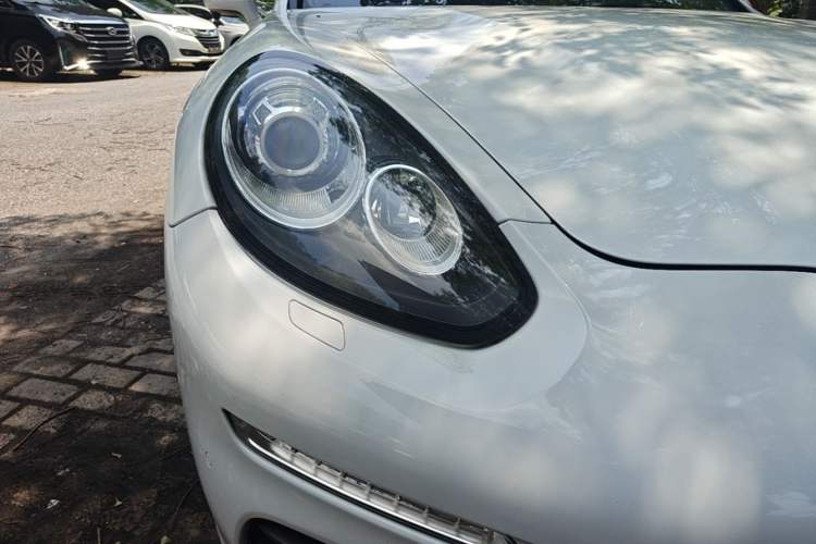 Used Porsche Panamera 2014 Panamera 4 3.0T Right Front Headlight