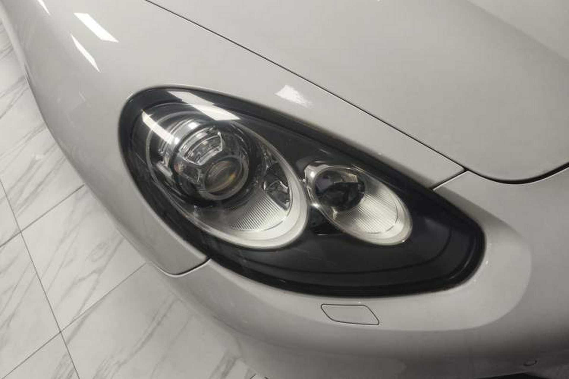 Used Porsche Panamera 2014 Panamera 4 3.0T Right Front Headlight