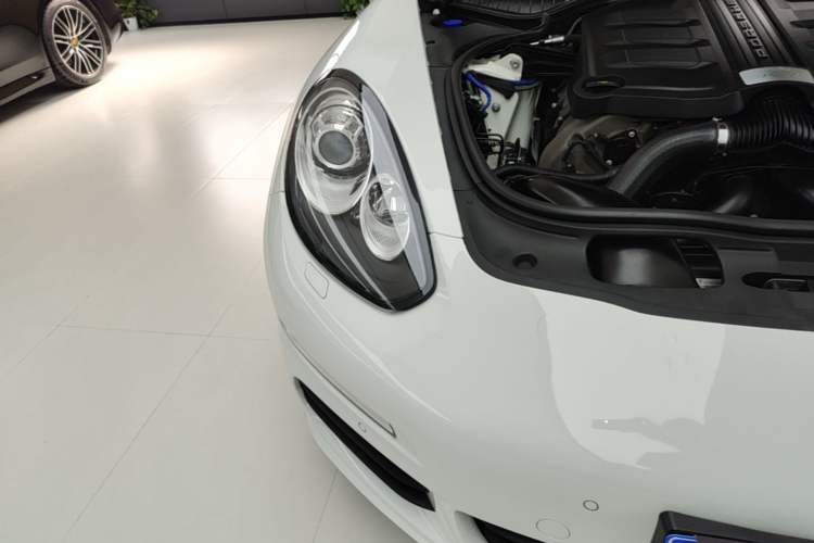 Used Porsche Panamera 2014 Panamera 3.0T Right Front Headlight