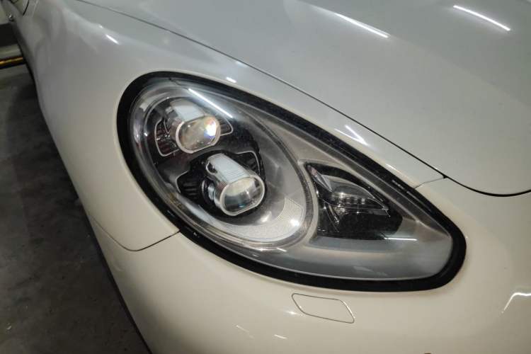 Used Porsche Panamera 2014 Panamera 4S Sport Edition 3.0T Right Front Headlight