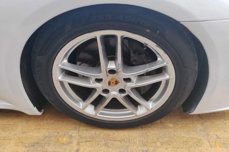 Used Porsche Panamera 2014 Panamera 4S Executive 3.0T Right Front Wheel Hub