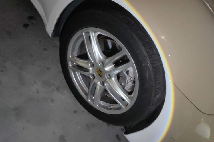 Used Porsche Panamera 2014 Panamera 3.0T Right Front Wheel Hub
