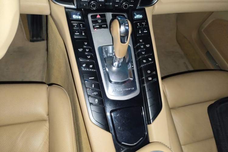 Used Porsche Panamera 2014 Panamera S Executive 3.0T Gear Lever