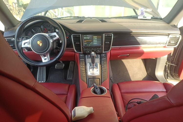 Used Porsche Panamera 2016 Panamera Edition 3.0T Center Console
