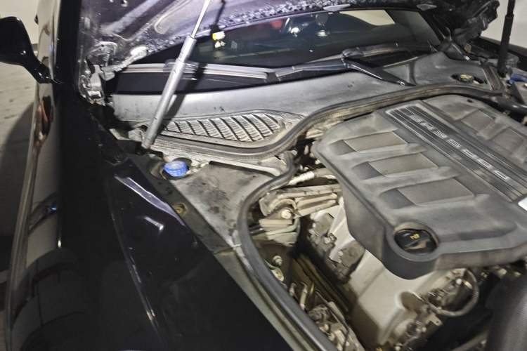 Used Porsche Panamera 2016 Panamera Executive Edition 3.0T Engine Bay Right