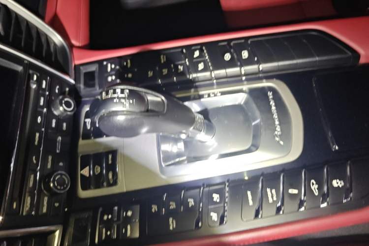 Used Porsche Panamera 2016 Panamera Executive Edition 3.0T Gear Lever