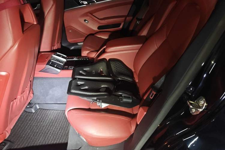 Used Porsche Panamera 2016 Panamera Executive Edition 3.0T Left Rear Seat