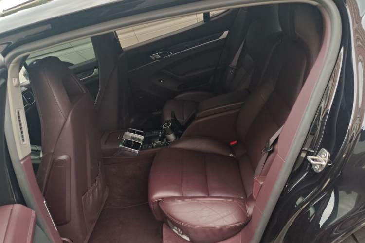 Used Porsche Panamera 2016 Panamera Executive Edition 3.0T Left Rear Seat