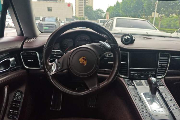 Used Porsche Panamera 2016 Panamera Executive Edition 3.0T Steering Wheel