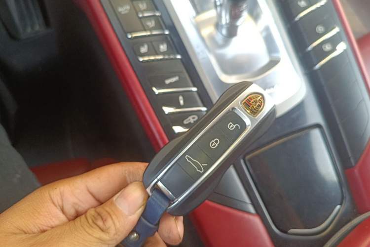 Used Porsche Panamera 2016 Panamera Edition 3.0T Vehicle Key