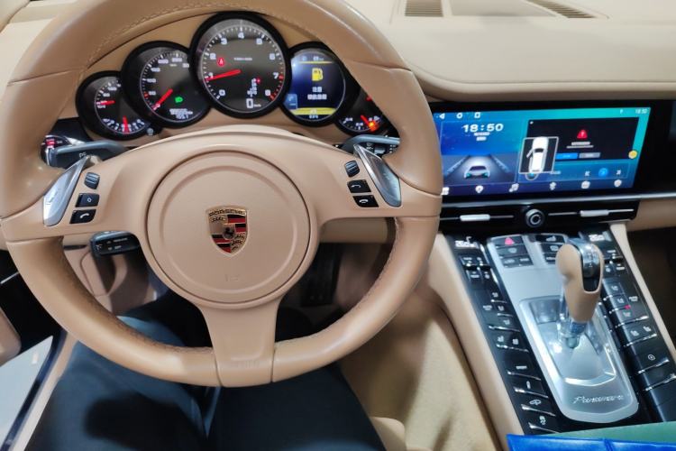 Used Porsche Panamera 2016 Panamera Executive Edition 3.0T Center Console