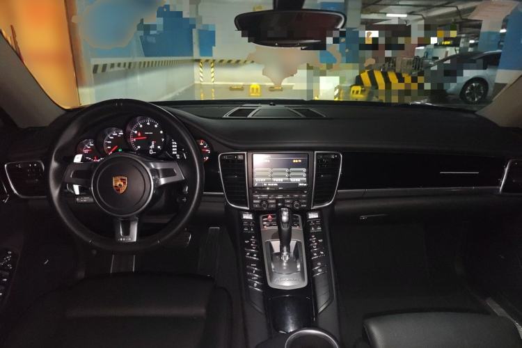 Used Porsche Panamera 2016 Panamera Edition 3.0T Center Console