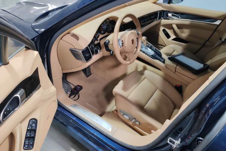 Used Porsche Panamera 2016 Panamera Executive Edition 3.0T Driver Seat