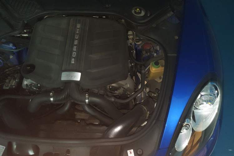 Used Porsche Panamera 2016 Panamera Edition 3.0T Engine Bay Left