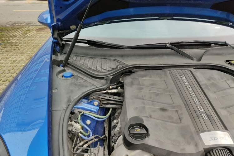 Used Porsche Panamera 2016 Panamera Edition 3.0T Engine Bay Right