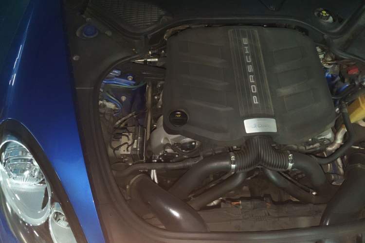 Used Porsche Panamera 2016 Panamera Edition 3.0T Engine Bay Right