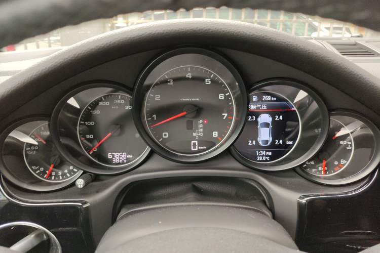 Used Porsche Panamera 2016 Panamera Edition 3.0T Instrument Cluster