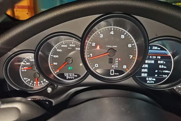 Used Porsche Panamera 2016 Panamera Edition 3.0T Instrument Cluster
