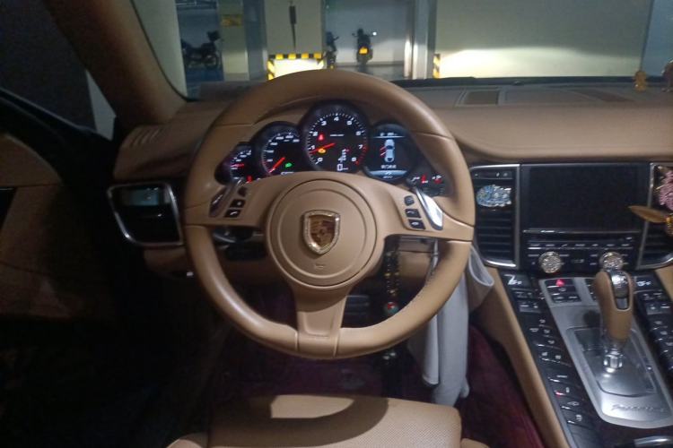 Used Porsche Panamera 2016 Panamera Executive Edition 3.0T Steering Wheel