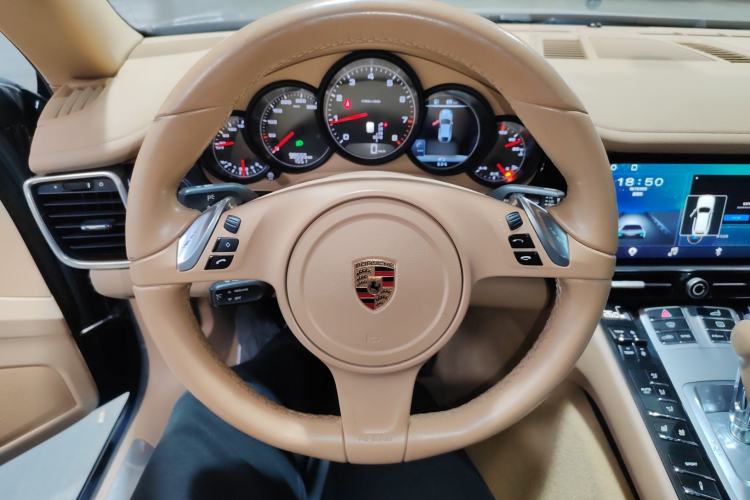 Used Porsche Panamera 2016 Panamera Executive Edition 3.0T Steering Wheel