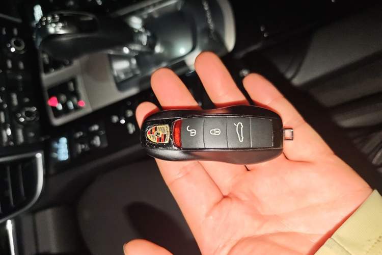 Used Porsche Panamera 2016 Panamera Edition 3.0T Vehicle Key