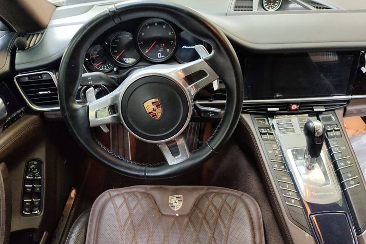 Used Porsche Panamera 2016 Panamera 4 Edition 3.0T Center Console
