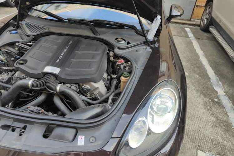 Used Porsche Panamera 2016 Panamera Edition 3.0T Engine Bay Left