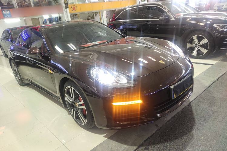 Used Porsche Panamera 2016 Panamera Edition 3.0T Front Right 45 Deg