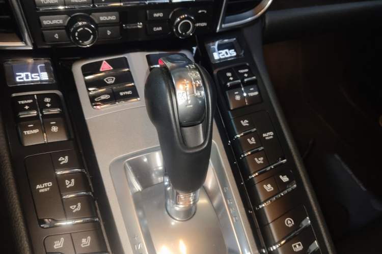 Used Porsche Panamera 2016 Panamera Edition 3.0T Gear Lever