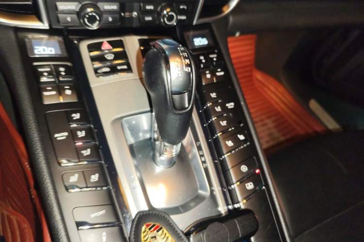 Used Porsche Panamera 2016 Panamera 4 Edition 3.0T Gear Lever