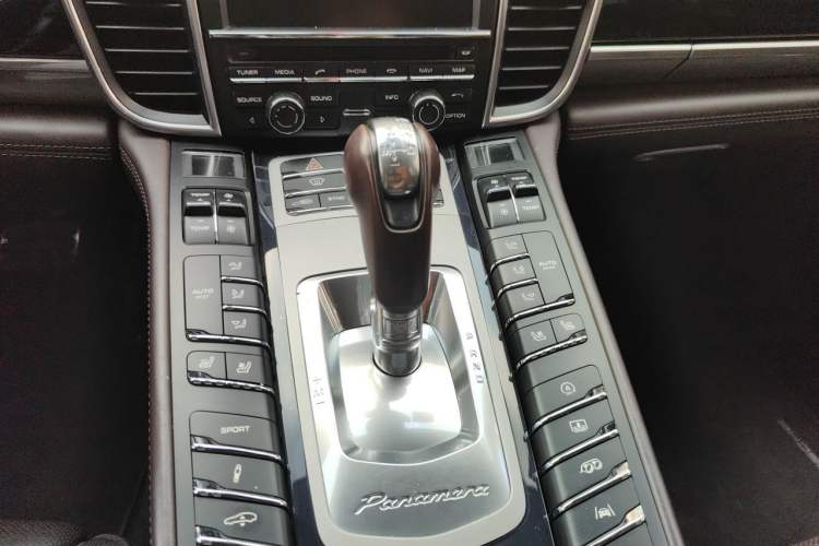 Used Porsche Panamera 2016 Panamera Edition 3.0T Gear Lever