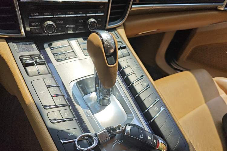 Used Porsche Panamera 2016 Panamera Edition 3.0T Gear Lever