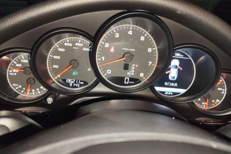 Used Porsche Panamera 2016 Panamera 4 Edition 3.0T Instrument Cluster