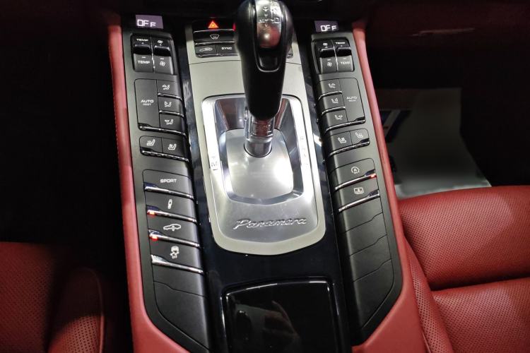 Used Porsche Panamera 2016 Panamera Edition 3.0T Interior 4