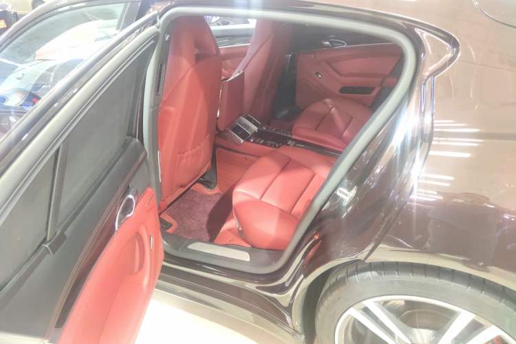 Used Porsche Panamera 2016 Panamera Edition 3.0T Left Rear Seat
