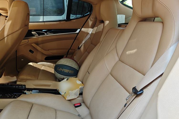 Used Porsche Panamera 2016 Panamera Edition 3.0T Left Rear Seat