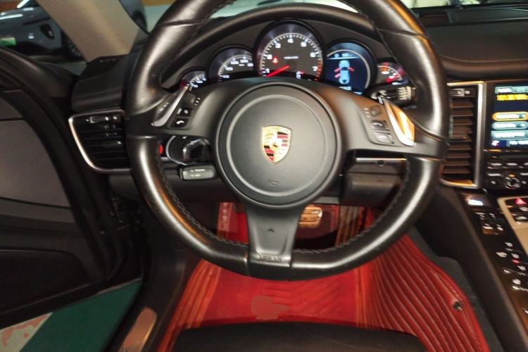 Used Porsche Panamera 2016 Panamera 4 Edition 3.0T Steering Wheel