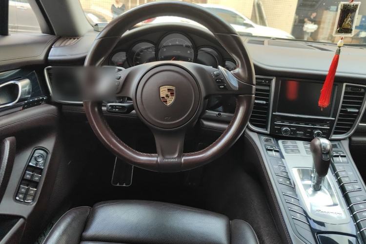 Used Porsche Panamera 2016 Panamera Edition 3.0T Steering Wheel