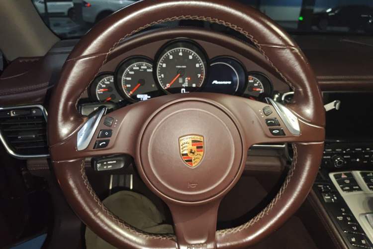 Used Porsche Panamera 2016 Panamera Executive Edition 3.0T Steering Wheel
