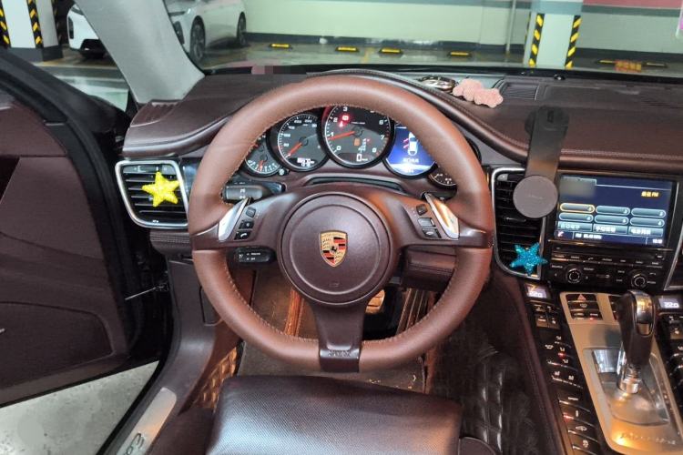 Used Porsche Panamera 2016 Panamera Executive Edition 3.0T Steering Wheel