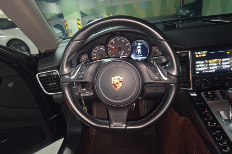 Used Porsche Panamera 2016 Panamera 4 Edition 3.0T Steering Wheel