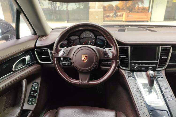 Used Porsche Panamera 2016 Panamera Executive Edition 3.0T Steering Wheel
