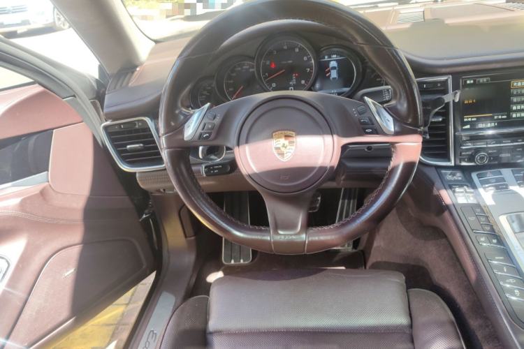 Used Porsche Panamera 2016 Panamera Executive Edition 3.0T Steering Wheel
