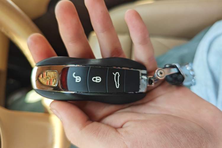 Used Porsche Panamera 2016 Panamera Edition 3.0T Vehicle Key