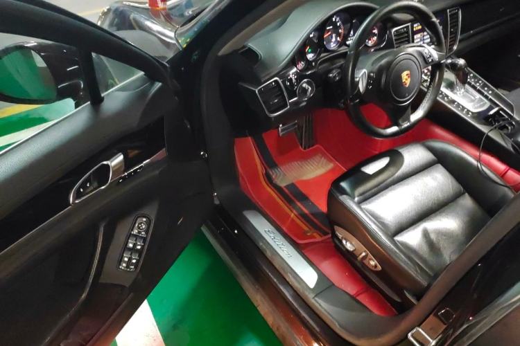 Used Porsche Panamera 2016 Panamera Executive Edition 3.0T Driver Seat
