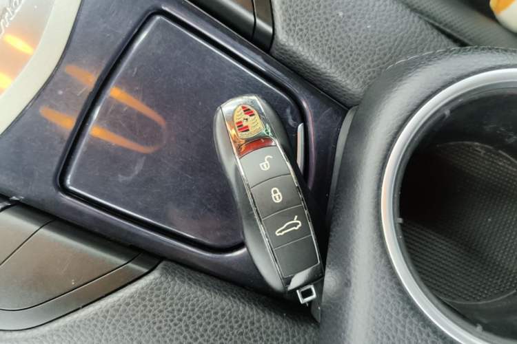 Used Porsche Panamera 2016 Panamera Edition 3.0T Vehicle Key