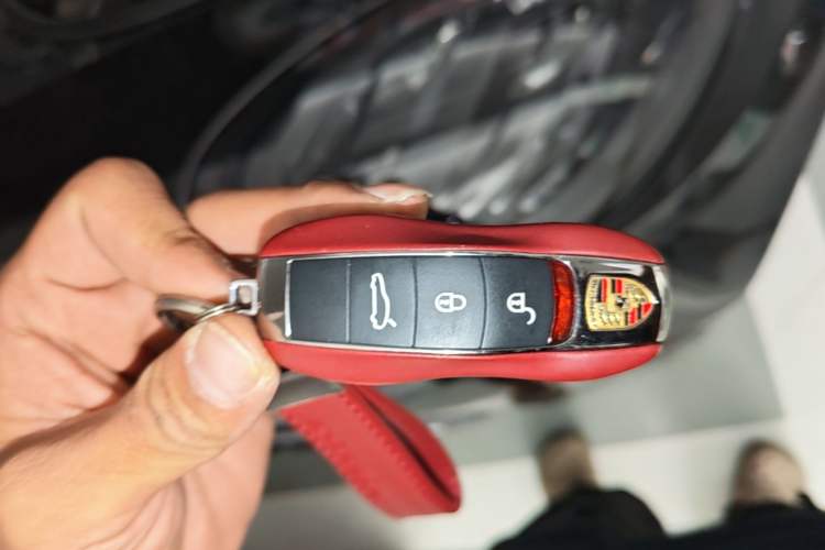 Used Porsche Panamera 2016 Panamera 4 Executive Edition 3.0T Vehicle Key